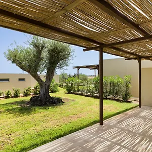 Resort Agua, Reitani